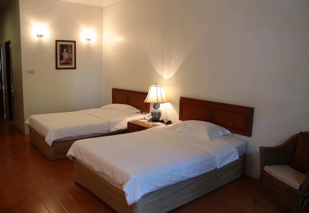 Sailom Hotel Hua Hin - Sha Extra Plus Екстер'єр фото